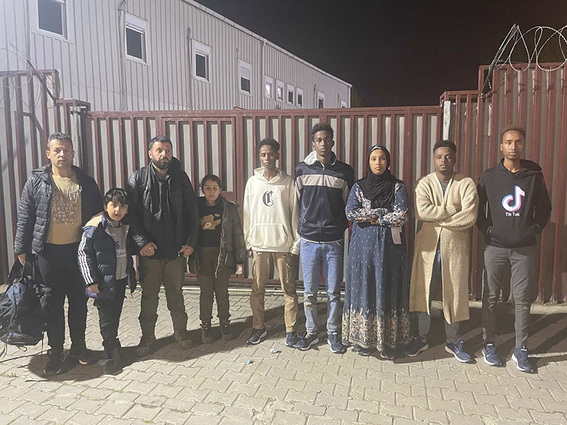 Ekiplerimiz Tarafından Doyran Köyü'nde 9 Göçmen Yakalandı