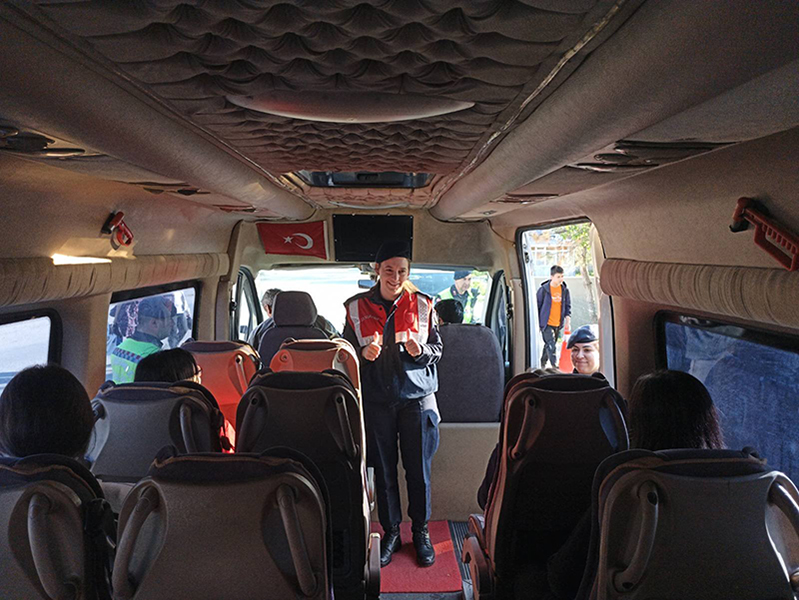 Edirne İl Jandarma Komutanlığı'ndan Çocuklara Huzur-Güven Uygulaması